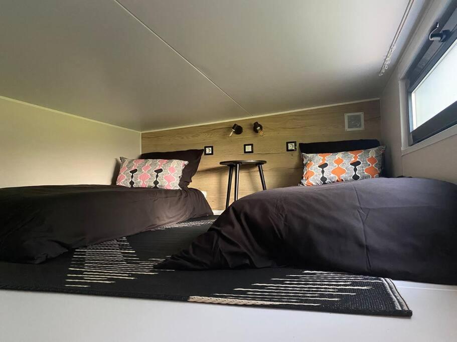 Tiny House Sur Terrain Boise A 10 Mn De La Mer Ferel Exterior photo